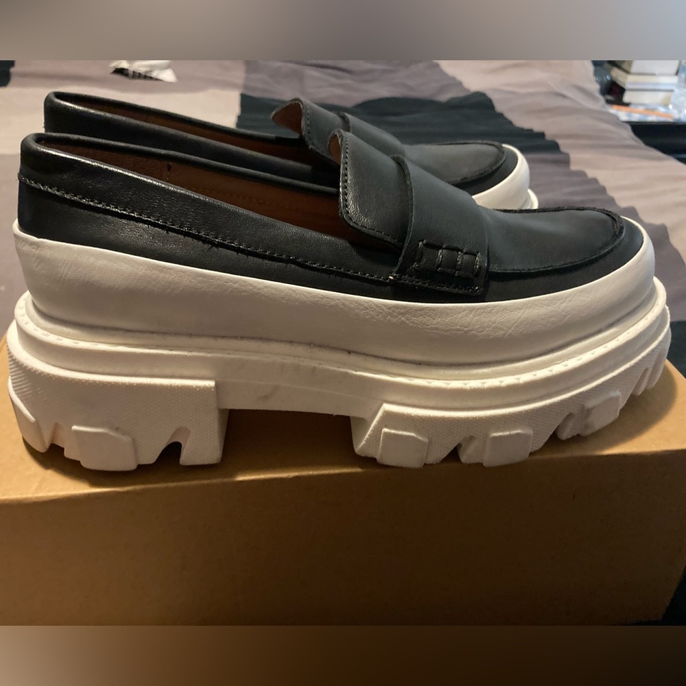 Steve Madden Flossie Leather Platform Loafer
